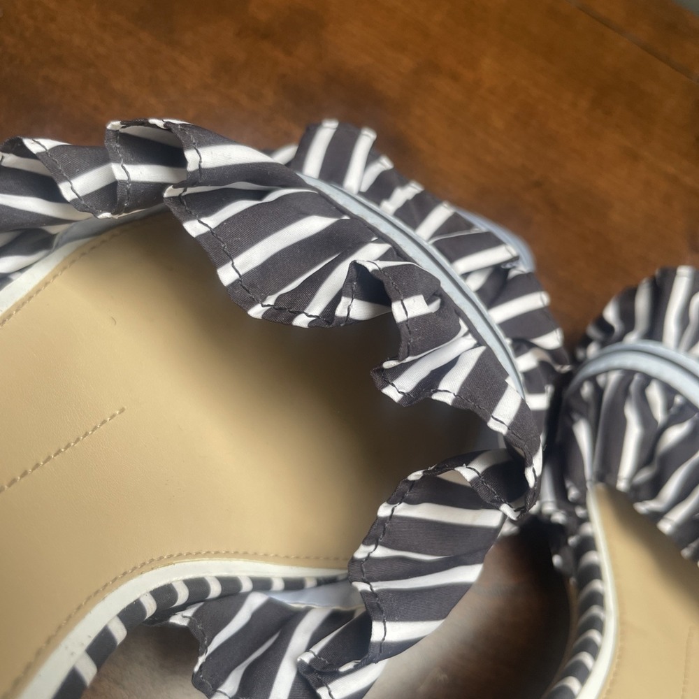 Gianni Bini Women Pointed Toe Stripped Ruffle Sling Back Size 10 M Tres Chic! - Picture 11 of 12